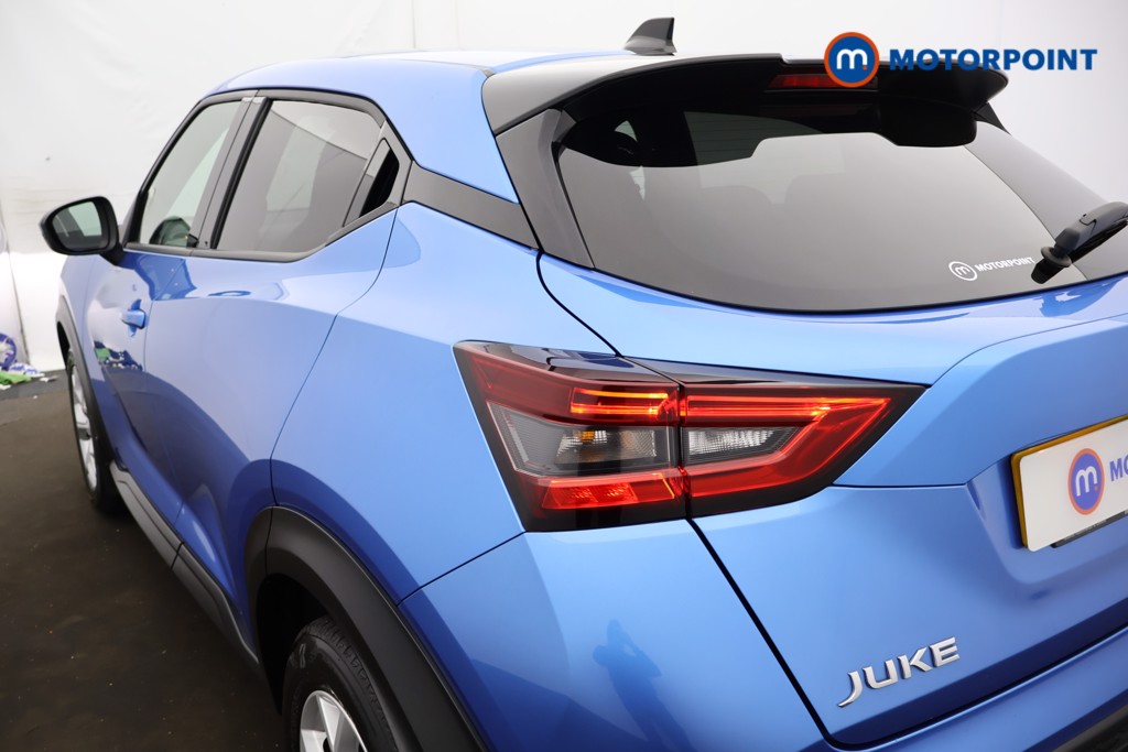 Nissan Juke N-Connecta Manual Petrol SUV - Stock Number (1586598) - 23rd supplementary image