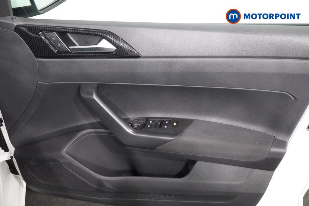 Volkswagen Polo Life Manual Petrol Hatchback - Stock Number (1586711) - 1st supplementary image