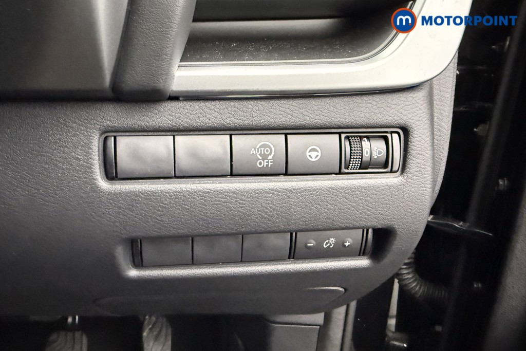 Nissan Qashqai N-Connecta Manual Petrol SUV - Stock Number (1586714) - 14th supplementary image