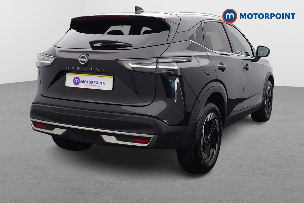 Nissan Qashqai N-Connecta Manual Petrol SUV - Stock Number (1586714) - Drivers side rear corner