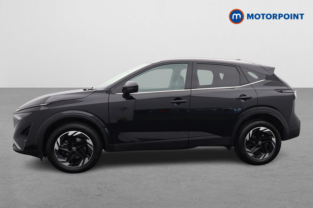 Nissan Qashqai N-Connecta Manual Petrol SUV - Stock Number (1586714) - Passenger side