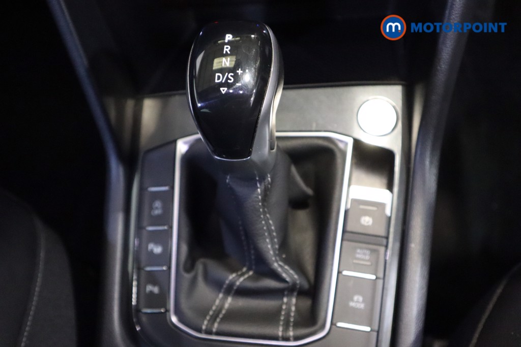 Volkswagen Tiguan R-Line Automatic Petrol SUV - Stock Number (1586778) - 5th supplementary image