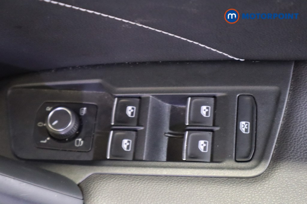 Volkswagen Tiguan R-Line Automatic Petrol SUV - Stock Number (1586778) - 15th supplementary image
