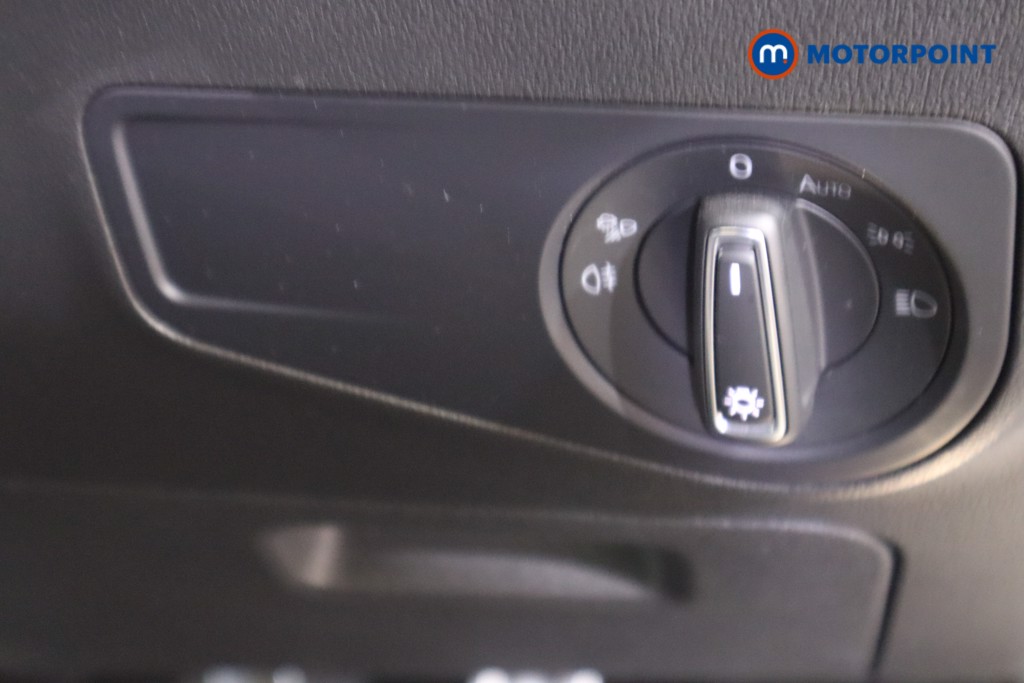 Volkswagen Tiguan R-Line Automatic Petrol SUV - Stock Number (1586778) - 16th supplementary image