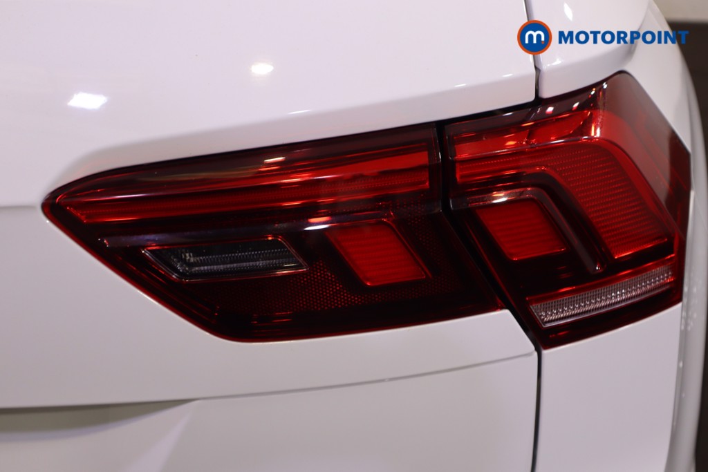 Volkswagen Tiguan R-Line Automatic Petrol SUV - Stock Number (1586778) - 33rd supplementary image