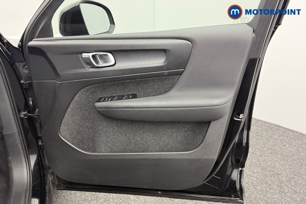 Volvo Xc40 R Design Automatic Petrol SUV - Stock Number (1586829) - 15th supplementary image