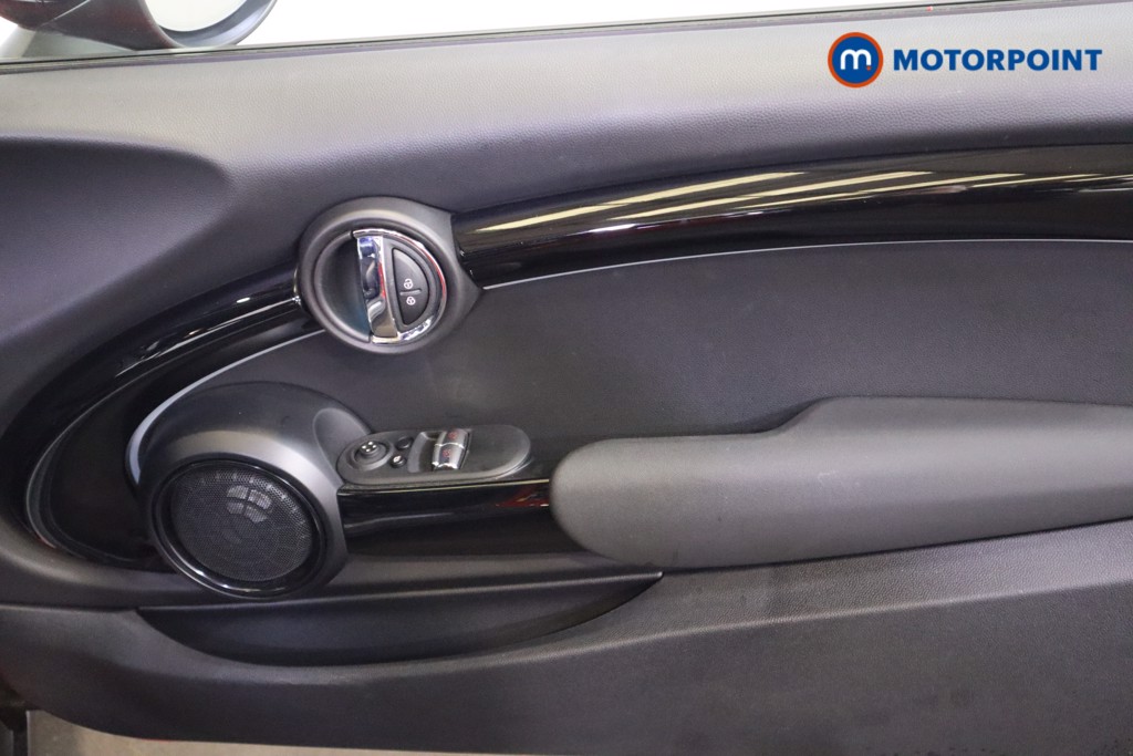 Mini Hatchback Cooper S Level 3 Automatic Electric Hatchback - Stock Number (1587045) - 13th supplementary image