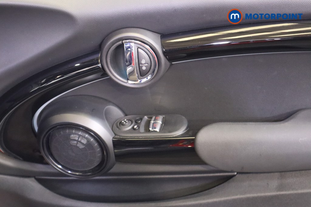 Mini Hatchback Cooper S Level 3 Automatic Electric Hatchback - Stock Number (1587045) - 14th supplementary image