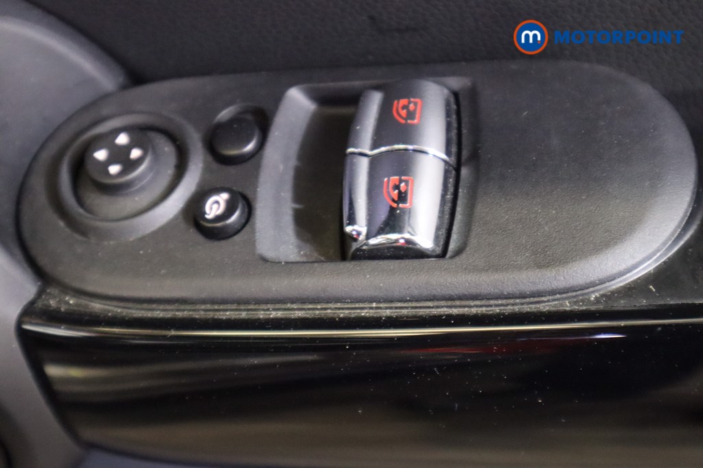 Mini Hatchback Cooper S Level 3 Automatic Electric Hatchback - Stock Number (1587045) - 15th supplementary image