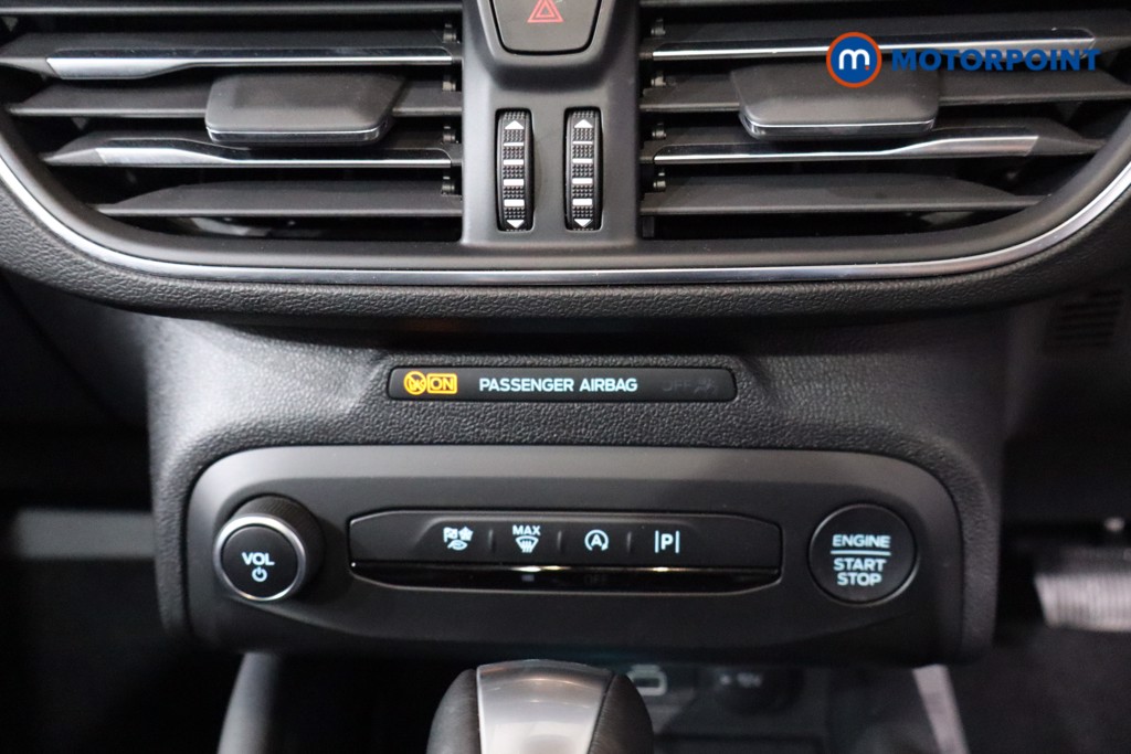 Ford Focus Titanium Vignale Automatic Petrol Hatchback - Stock Number (1587046) - 17th supplementary image