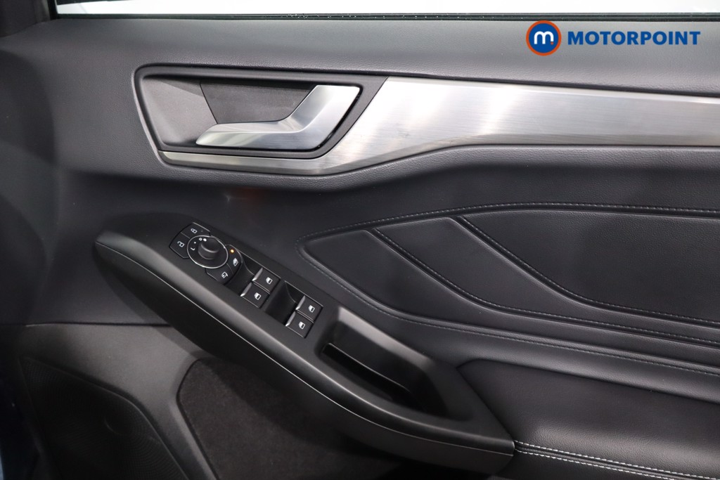 Ford Focus Titanium Vignale Automatic Petrol Hatchback - Stock Number (1587046) - 23rd supplementary image