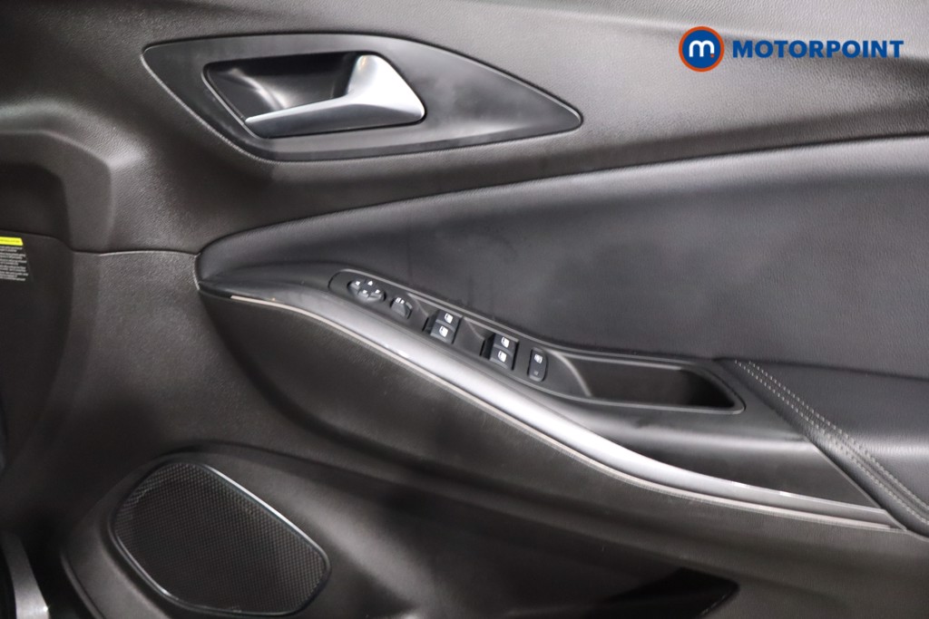 Vauxhall Grandland X Sri Nav Automatic Petrol Plug-In Hybrid SUV - Stock Number (1587131) - 22nd supplementary image