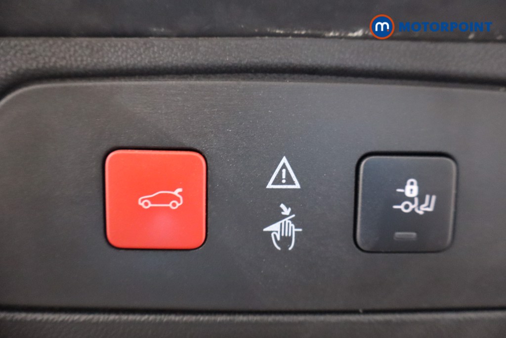 Vauxhall Grandland X Sri Nav Automatic Petrol Plug-In Hybrid SUV - Stock Number (1587131) - 39th supplementary image