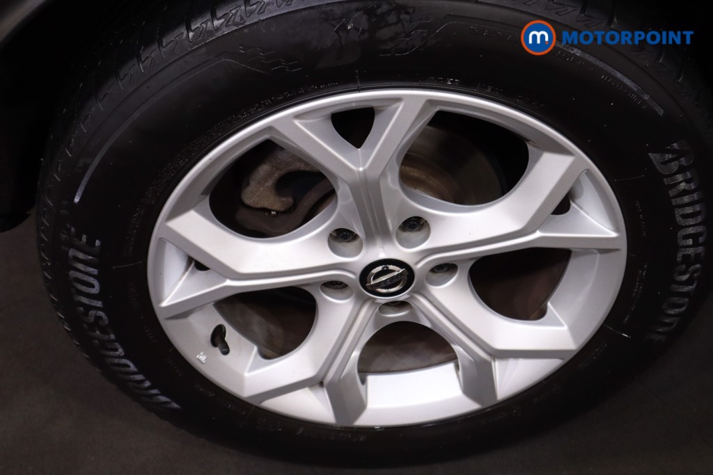 Nissan Juke N-Connecta Manual Petrol SUV - Stock Number (1587162) - 16th supplementary image