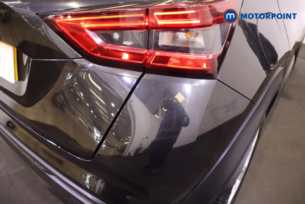 Nissan Juke N-Connecta Manual Petrol SUV - Stock Number (1587162) - 21st supplementary image