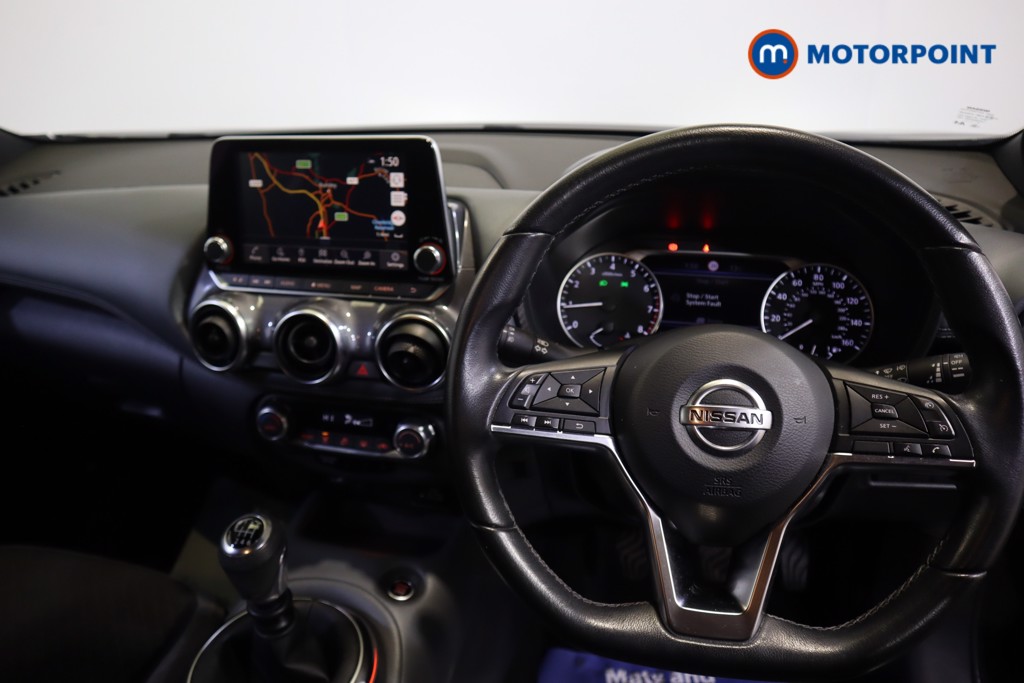 Nissan Juke N-Connecta Manual Petrol SUV - Stock Number (1587162) - 1st supplementary image