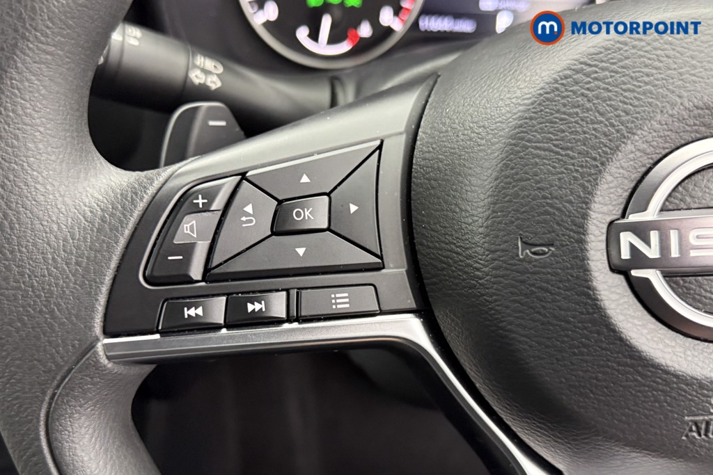 Nissan Juke Acenta Premium Automatic Petrol SUV - Stock Number (1587182) - 12th supplementary image
