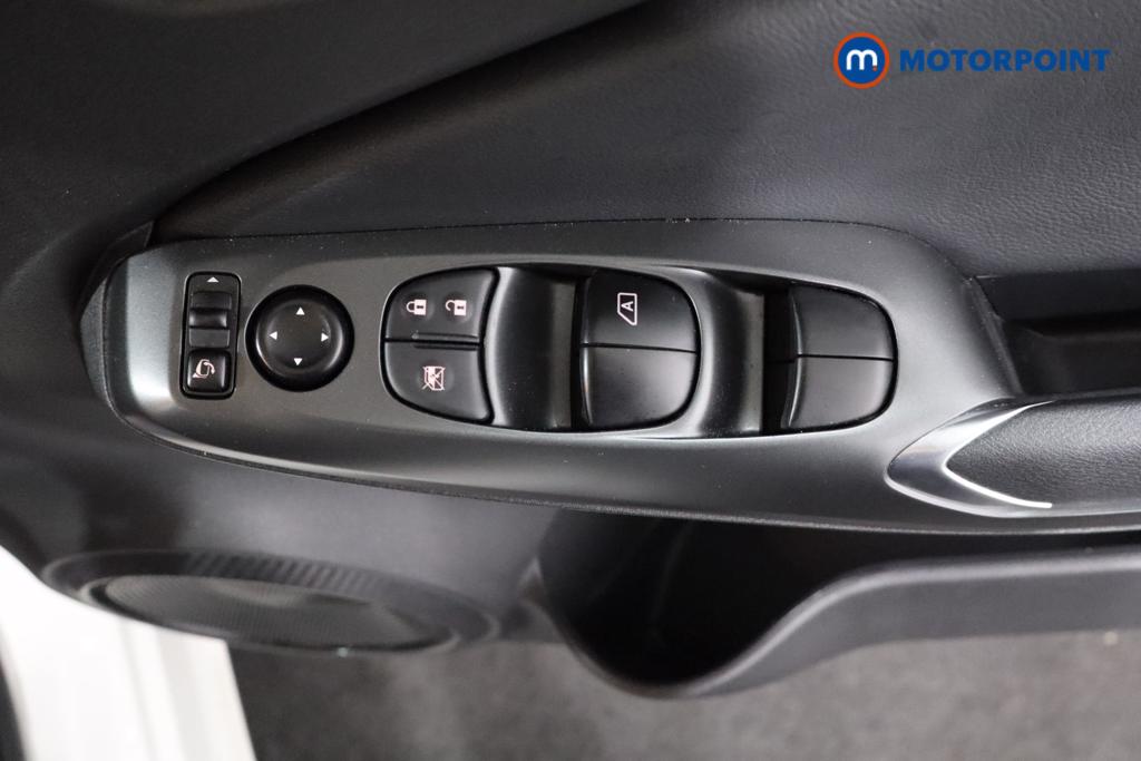Nissan Juke Acenta Premium Automatic Petrol SUV - Stock Number (1587205) - 2nd supplementary image