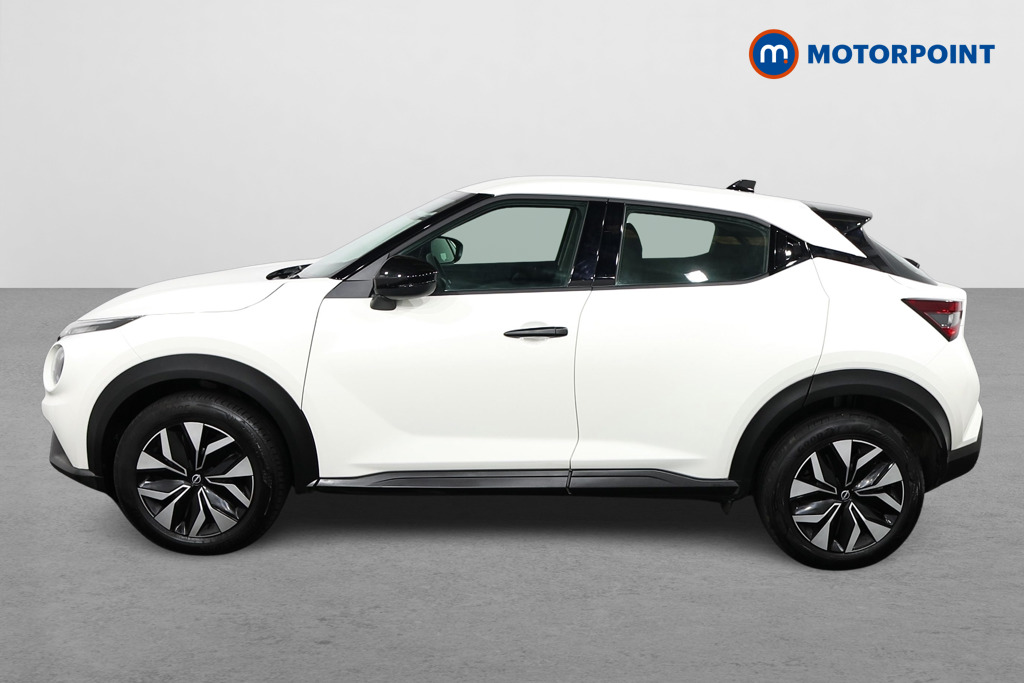Nissan Juke Acenta Premium Automatic Petrol SUV - Stock Number (1587205) - Passenger side