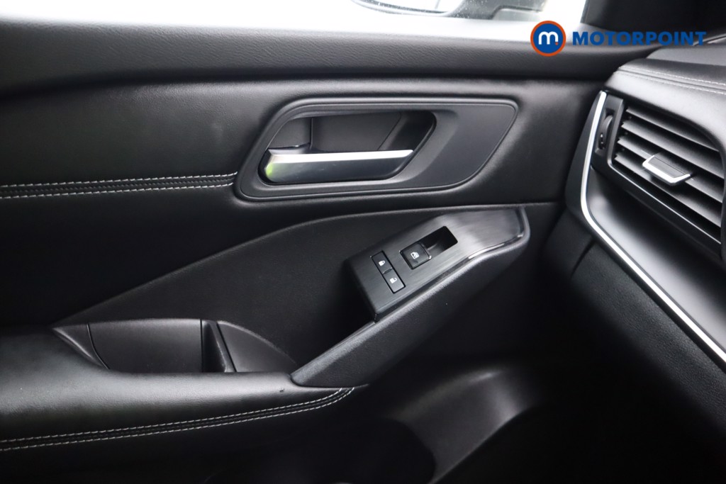Nissan Qashqai Acenta Premium Manual Petrol SUV - Stock Number (1587248) - 11th supplementary image