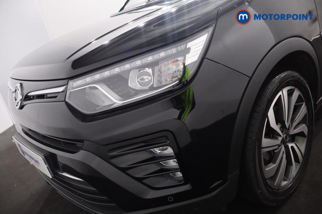 Ssangyong Tivoli Ultimate Manual Petrol SUV - Stock Number (1587351) - 12th supplementary image