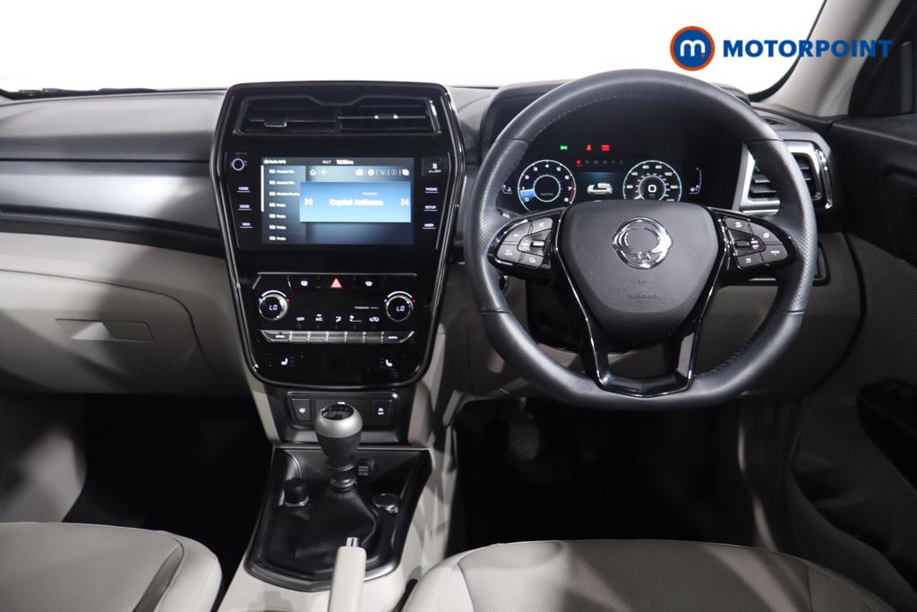 Ssangyong Tivoli Ultimate Manual Petrol SUV - Stock Number (1587351) - 1st supplementary image