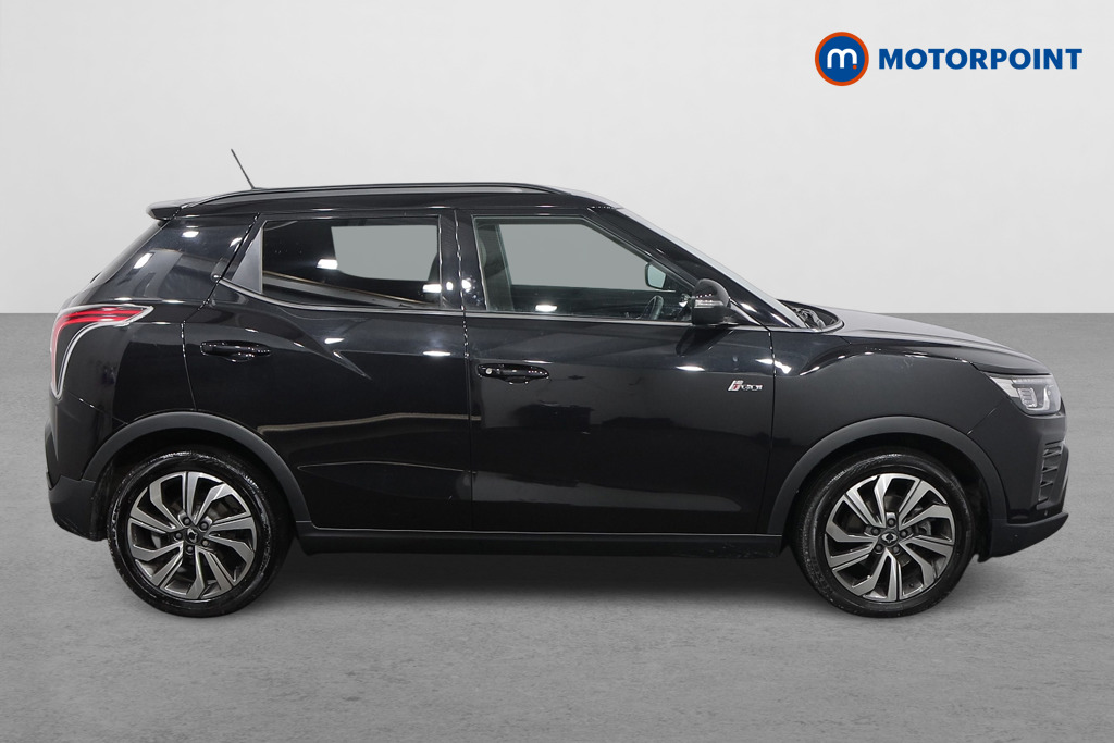 Ssangyong Tivoli Ultimate Manual Petrol SUV - Stock Number (1587351) - Drivers side