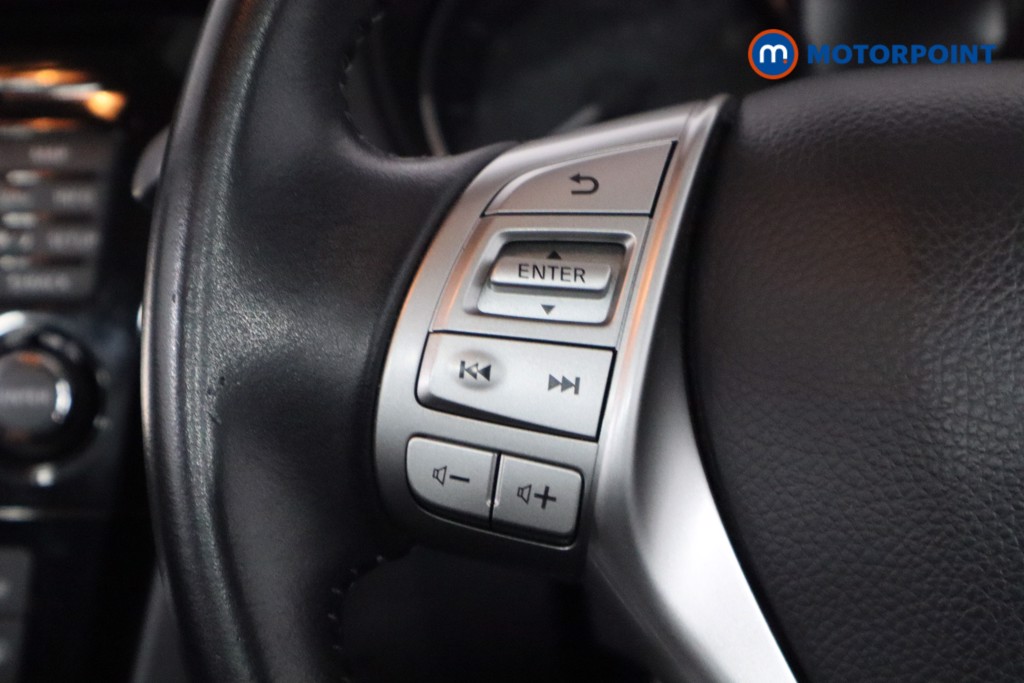 Nissan Qashqai Tekna Automatic Petrol SUV - Stock Number (1587365) - 7th supplementary image