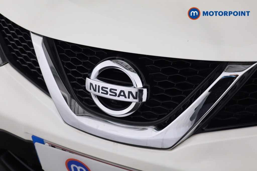 Nissan Qashqai Tekna Automatic Petrol SUV - Stock Number (1587365) - 32nd supplementary image