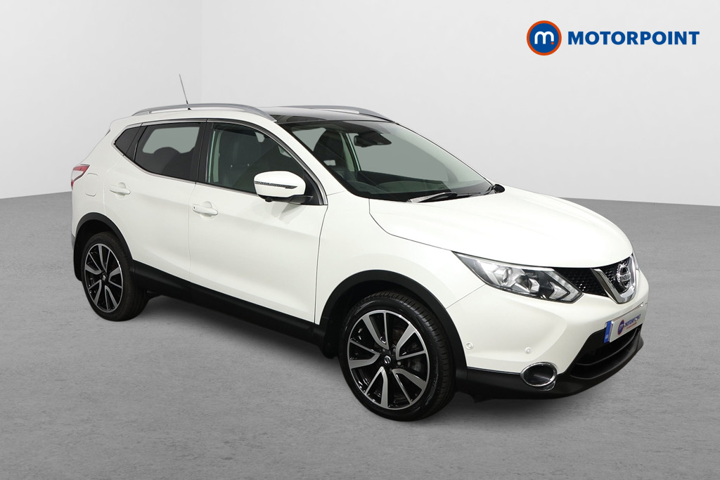Nissan Qashqai Tekna Automatic Petrol SUV - Stock Number (1587365) - Drivers side front corner