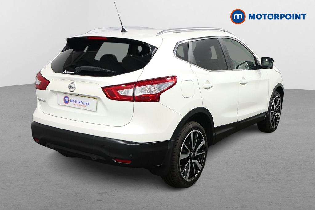 Nissan Qashqai Tekna Automatic Petrol SUV - Stock Number (1587365) - Drivers side rear corner