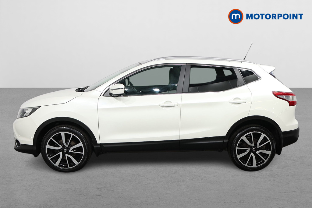 Nissan Qashqai Tekna Automatic Petrol SUV - Stock Number (1587365) - Passenger side