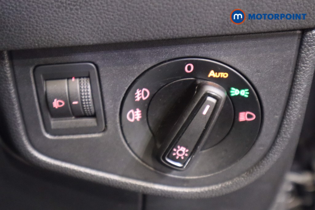 Volkswagen Polo R-Line Manual Petrol Hatchback - Stock Number (1587434) - 16th supplementary image