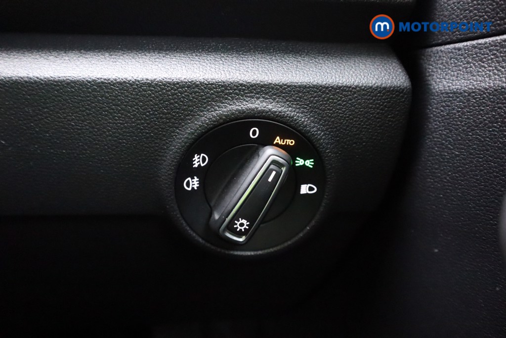 Volkswagen T-Roc SEL Manual Diesel SUV - Stock Number (1587657) - 8th supplementary image