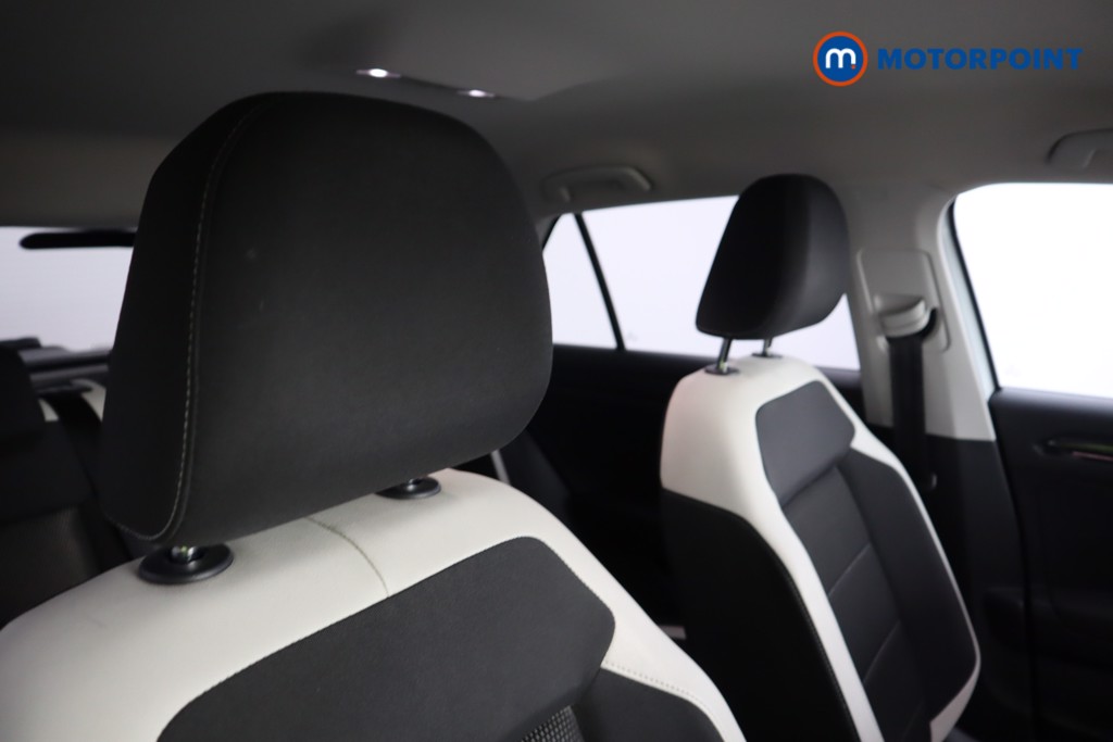 Volkswagen T-Roc SEL Manual Diesel SUV - Stock Number (1587657) - 13th supplementary image