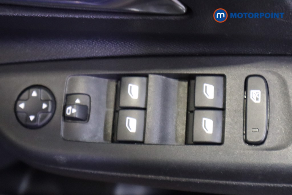 Vauxhall Corsa Elite Manual Petrol Hatchback - Stock Number (1587729) - 15th supplementary image