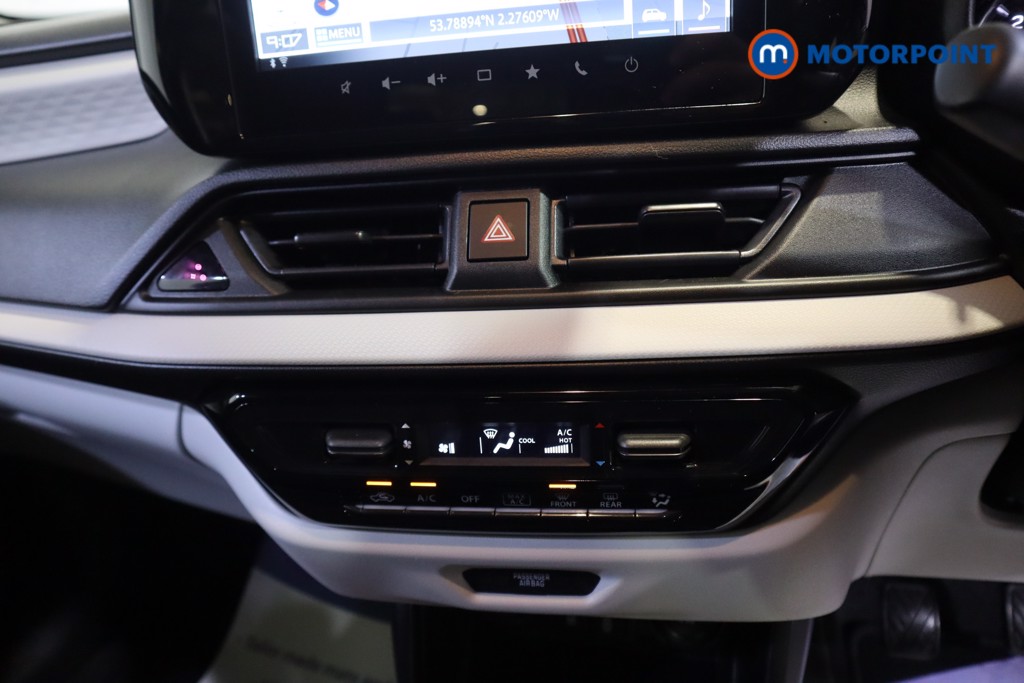 Suzuki Swift Motion Manual Petrol Hatchback - Stock Number (1587730) - 5th supplementary image