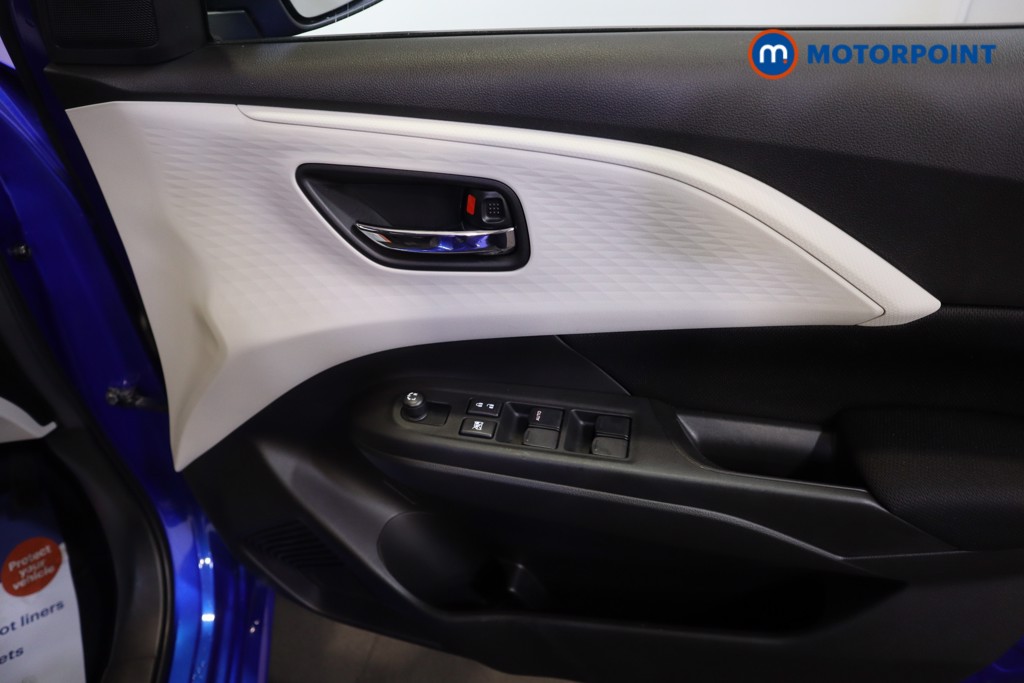 Suzuki Swift Motion Manual Petrol Hatchback - Stock Number (1587730) - 9th supplementary image