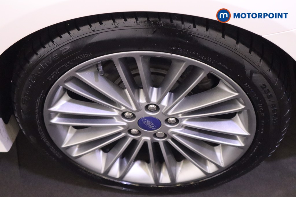 Ford Mondeo Titanium Edition Automatic Petrol-Electric Hybrid Saloon - Stock Number (1587738) - 9th supplementary image