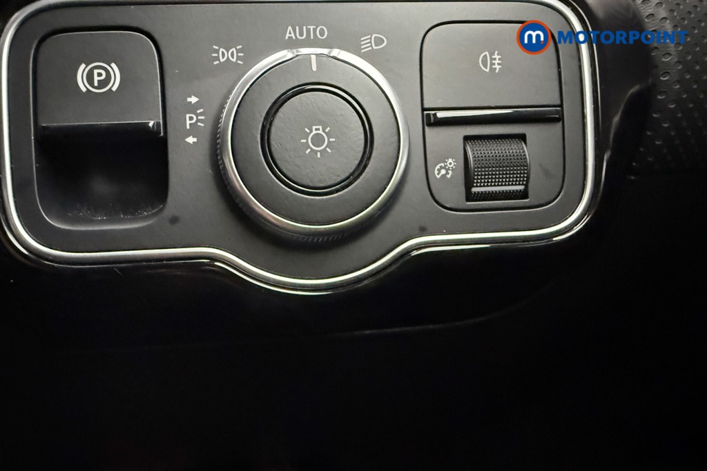 Mercedes-Benz A Class Amg Line Automatic Diesel Hatchback - Stock Number (1587822) - 17th supplementary image