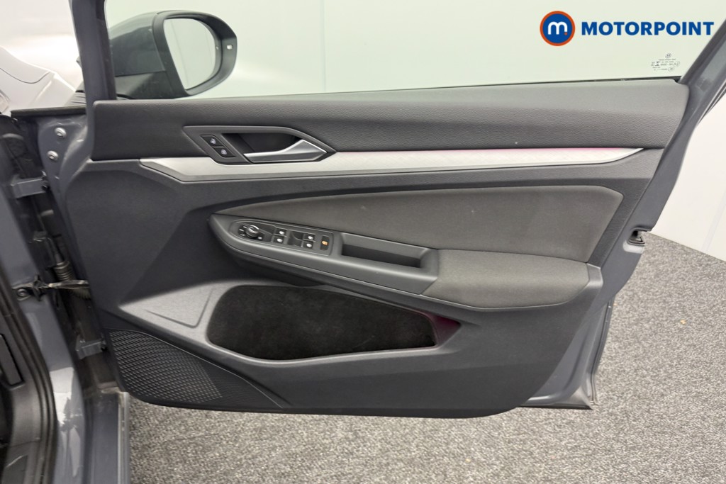 Volkswagen Golf Life Automatic Petrol Hatchback - Stock Number (1543941) - 17th supplementary image