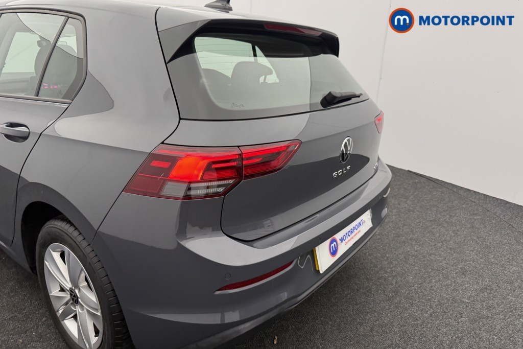 Volkswagen Golf Life Automatic Petrol Hatchback - Stock Number (1543941) - 25th supplementary image