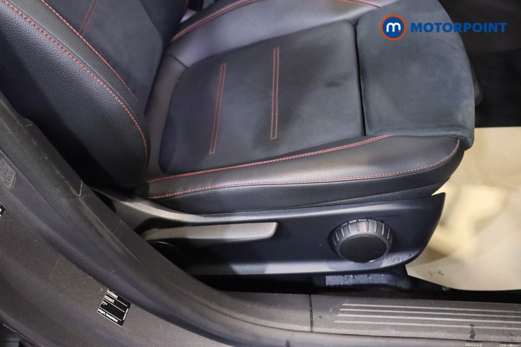 Mercedes-Benz A Class Amg Line Automatic Petrol Hatchback - Stock Number (1550389) - 18th supplementary image