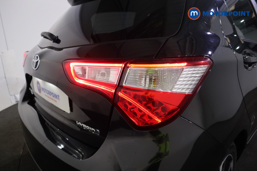 Toyota Yaris Excel Automatic Petrol-Electric Hybrid Hatchback - Stock Number (1550458) - 23rd supplementary image