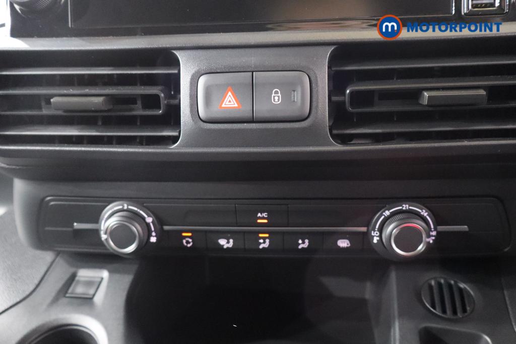 Vauxhall Combo Cargo Prime Automatic Electric Panel Van - Stock Number (1567208) - 4th supplementary image