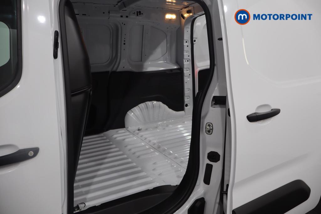 Vauxhall Combo Cargo Prime Automatic Electric Panel Van - Stock Number (1567208) - 16th supplementary image