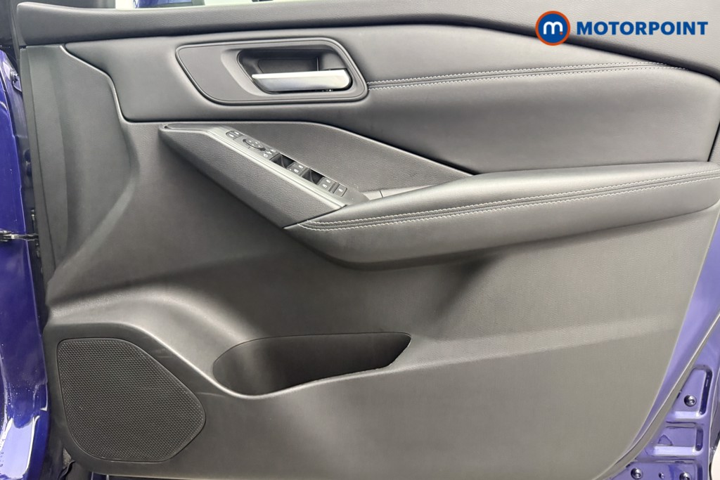 Nissan Qashqai Acenta Premium Automatic Petrol SUV - Stock Number (1568031) - 13th supplementary image