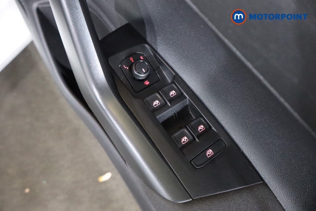 Volkswagen Polo SE Manual Petrol Hatchback - Stock Number (1571462) - 18th supplementary image