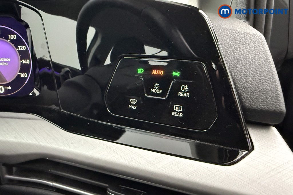 Volkswagen Golf Life Automatic Petrol Hatchback - Stock Number (1572910) - 19th supplementary image