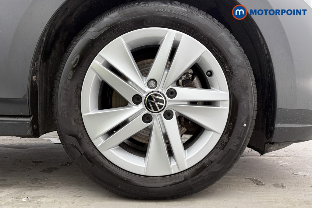 Volkswagen Golf Life Automatic Petrol Hatchback - Stock Number (1572910) - 35th supplementary image